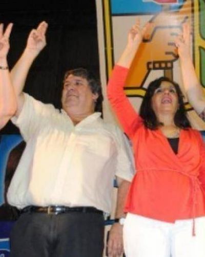 Mayans y De la Rosa festejaron como si nos les hubieran cortado