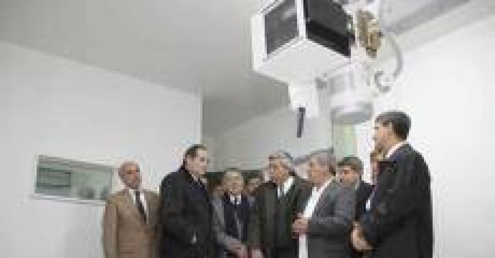 Alperovich espera que la crisis mundial no golpee tanto al pa�s
