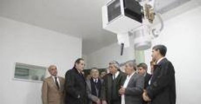 Alperovich espera que la crisis mundial no golpee tanto al pa�s