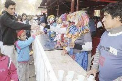 Domingo pleno de festejos para agasajar a los ni�os santiague�os
