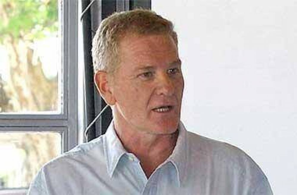 De Narv�ez llam� a buscar el equilibrio en la provincia y en el pa�s