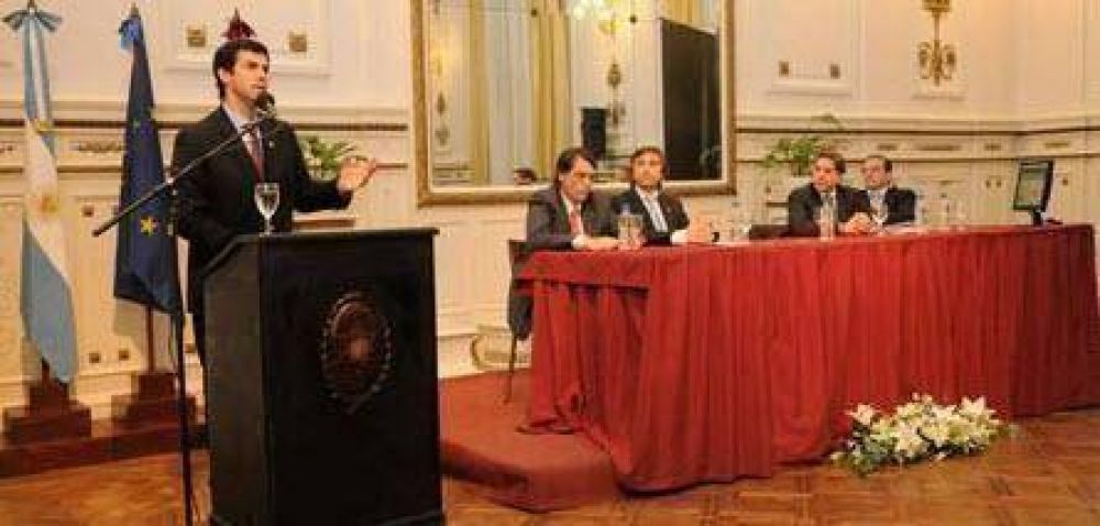 El gobernador Urtubey presento el observatorio de cambio clim�tico