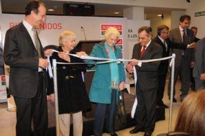 Banco Supervielle inaugur� sede en Malvinas Argentinas