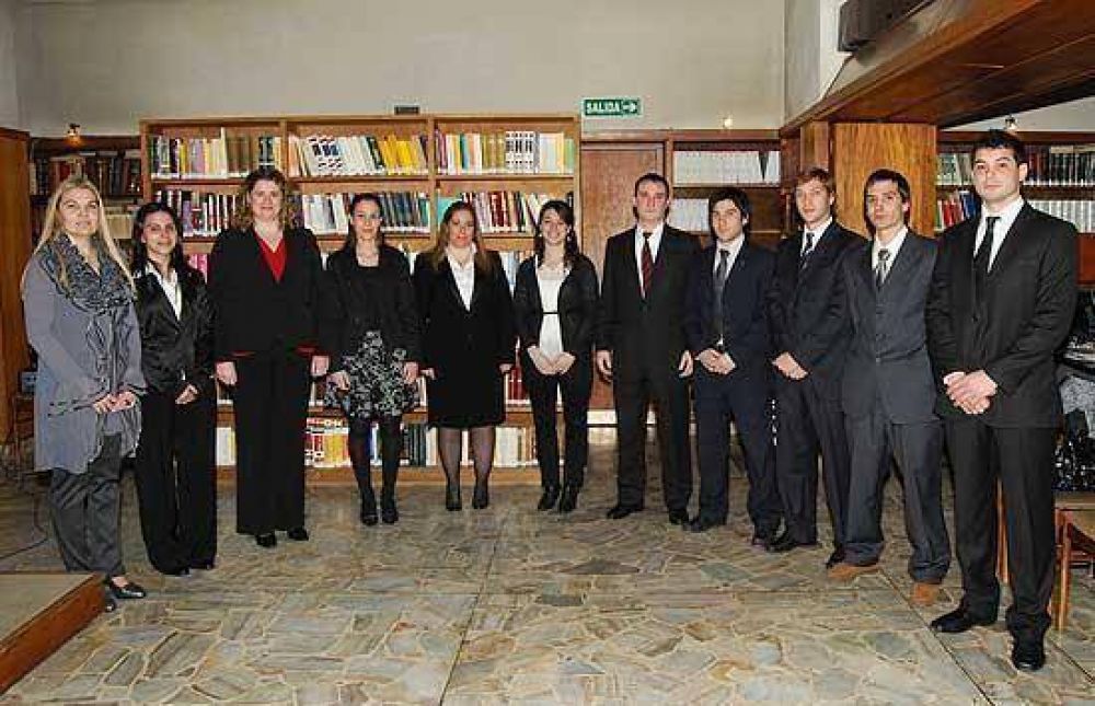 Jura de nuevos profesionales en el Colegio de Abogados de Azul