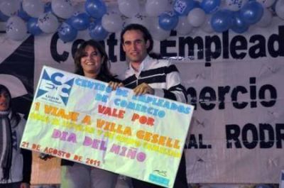 Con juegos, premios y mucha diversi�n se festej� el d�a del ni�o