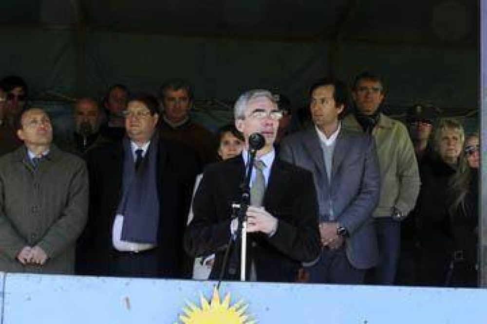 Esponda: �Respetamos el voto, pero no vamos a claudicar en nuestro reclamo�