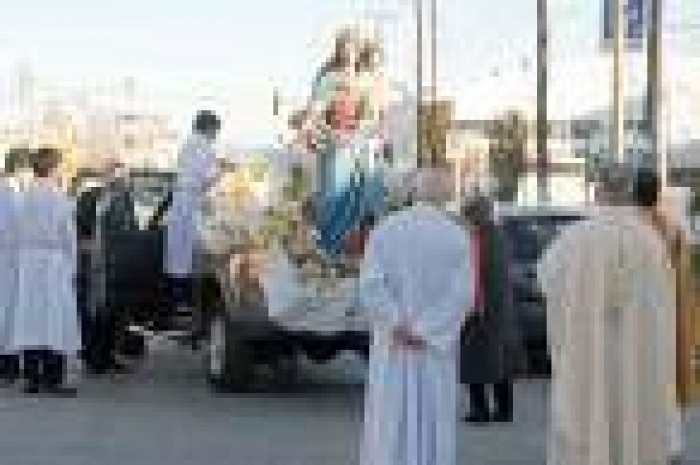 La Parroquia Mar�a Auxiliadora celebr� sus 50 a�os