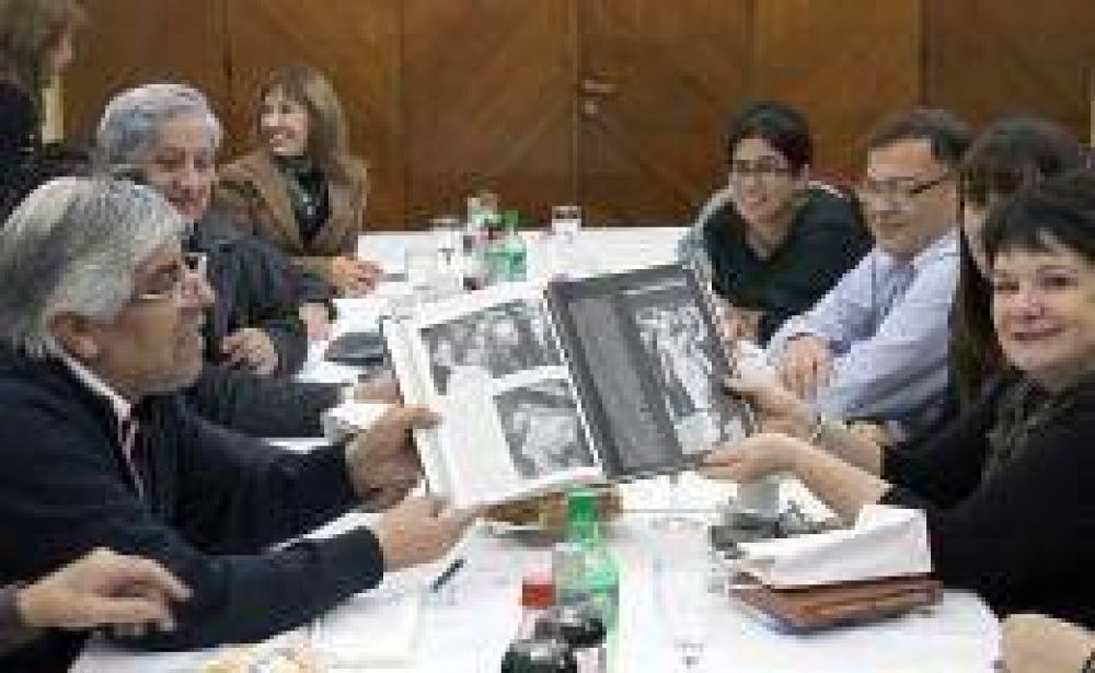 Moyano reapareci� tras los rumores de su alejamiento de la CGT