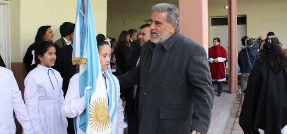 �Estamos inaugurando obras y entregando equipamientos a las escuelas de Concepci�n�