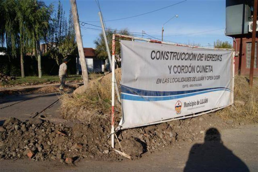 LUJ�N - AVANCE OBRA DE PAVIMENTACI�N EN LUJ�N Y OPEN DOOR