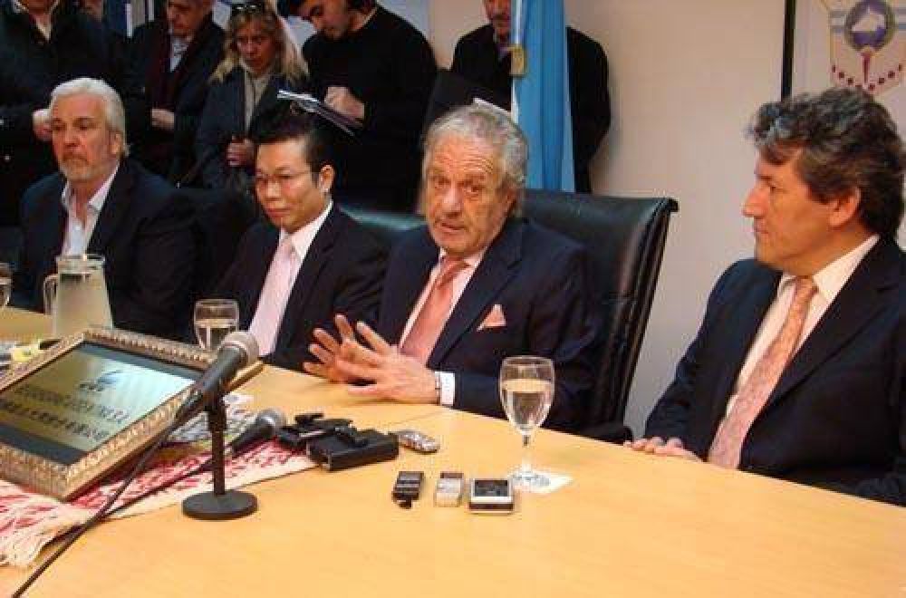 Saiz present� el proyecto chino en Buenos Aires