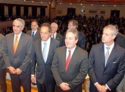 Scioli defendi� la regionalizaci�n de la provincia: �se lograr� un Estado m�s cerca de la gente�