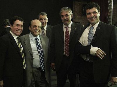 SE CONSTRUIRAN VIVIENDAS EN LAN�S DESTINADAS A FAMILIAS ASENTADAS A LA VERA DEL RIACHUELO