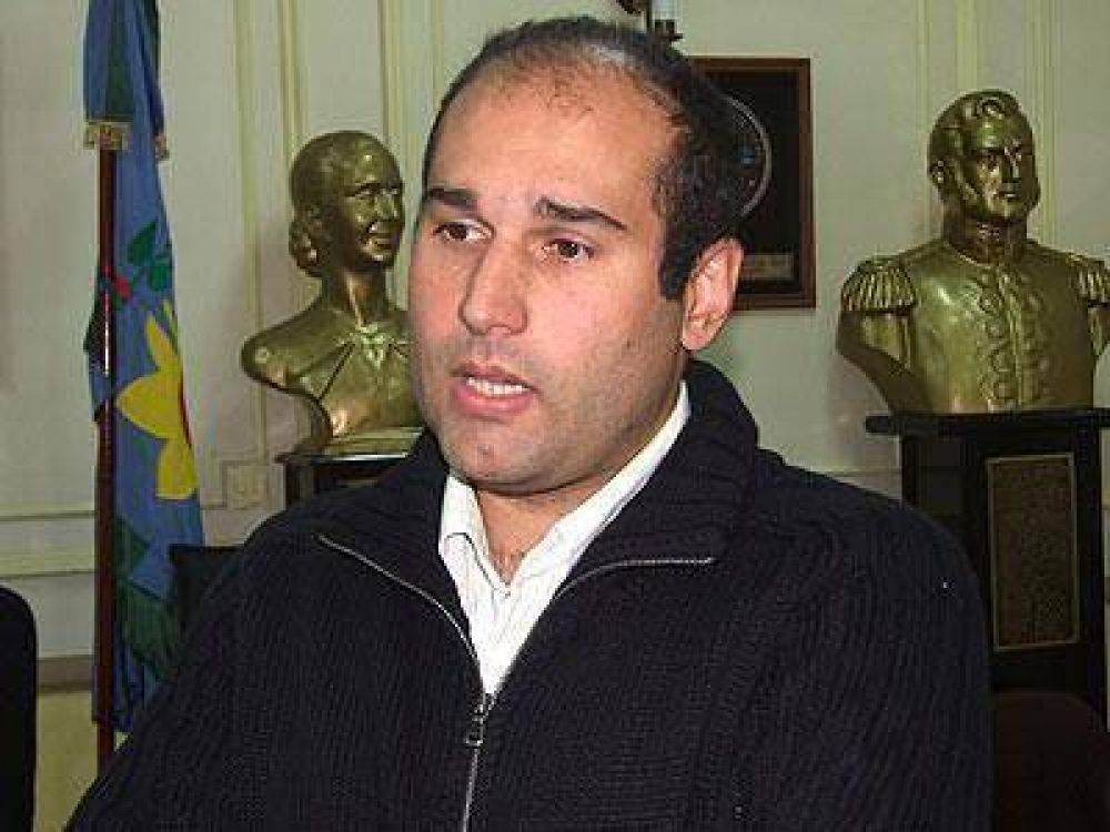 Amore: �Lo importante para la Coalici�n C�vica es ocupar lugares a nivel legislativo�