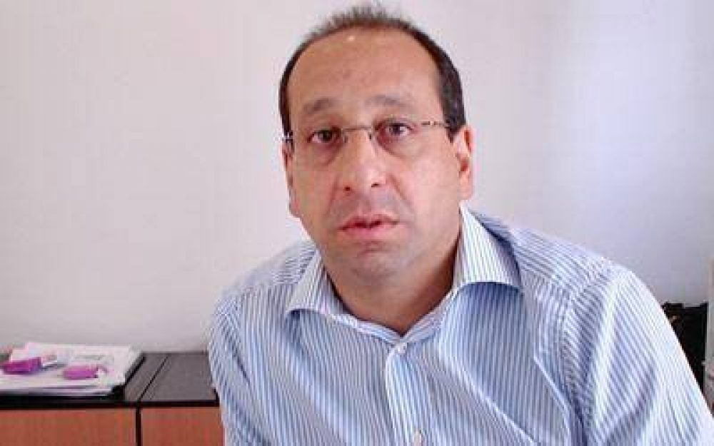  A Cl�nica del Valle, PAE le cort� el contrato y la reemplaz� por una empresa de afuera
