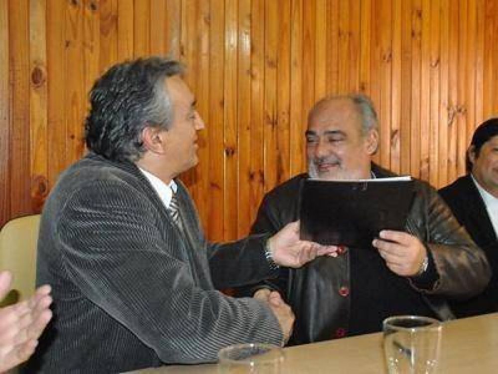 M�s de 5 millones de pesos invertir� el gobierno de la provincia para obras en Paso de la Patria