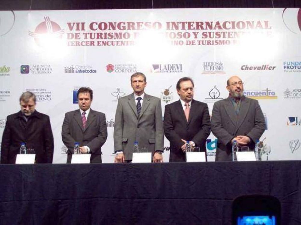 Campana inaugur� el Congreso Internacional de Turismo Religioso
