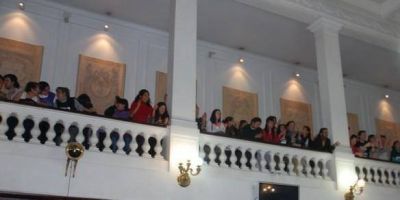 Efecto San Jorge: resignaci�n oficial, euforia radical y silencio de la empresa