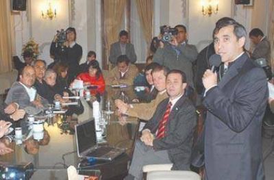 Paredes Urquiza present� plan de desarrollo regional