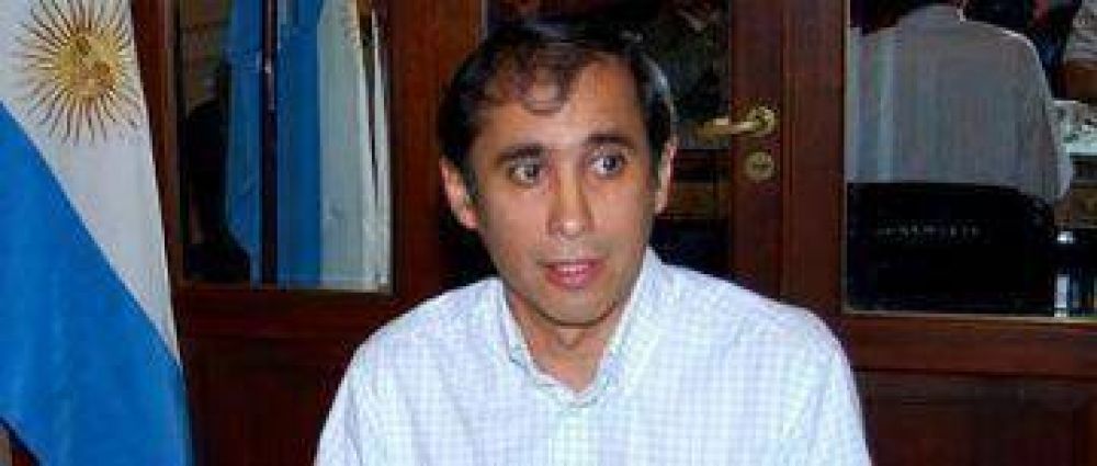 La Rioja present� proyecto para el NOA y el NEA 