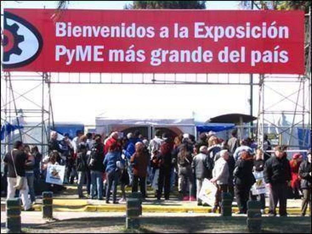 SAN MART�N - A QUINCE D�AS DE ESPAM 2011, SE INTENSIFICAN LOS PREPARATIVOS EN EL PARQUE YRIGOYEN