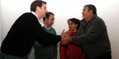 El municipio de Tornquist entreg� 90 escrituras