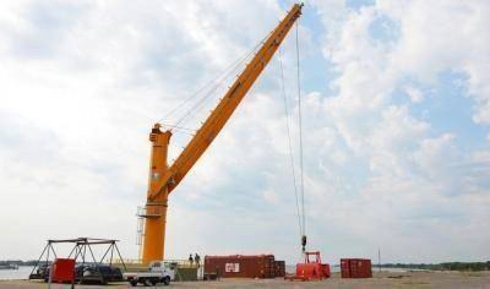 Con la gr�a lista, el puerto de Lote 4 comenzar� a operar la semana pr�xima