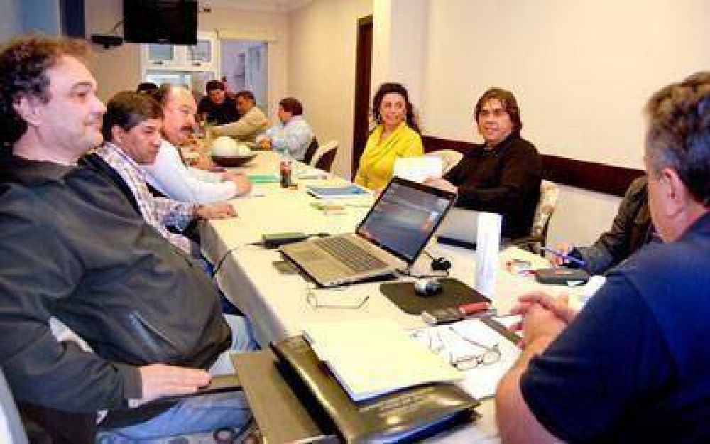 Luz y Fuerza eval�a un paro por la crisis de las cooperativas