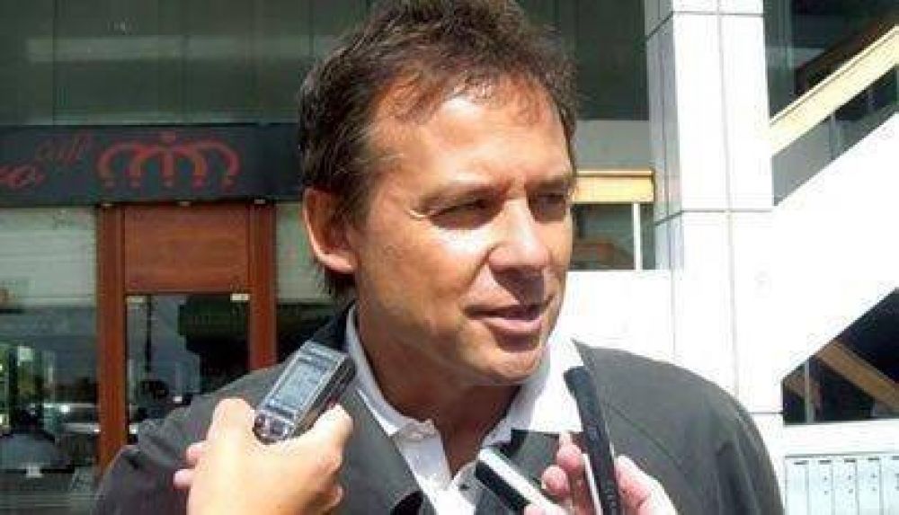Eduardo Costa con frente electoral propio