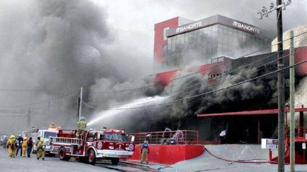 Un brutal ataque de narcos en un casino de M�xico dej� 53 muertos