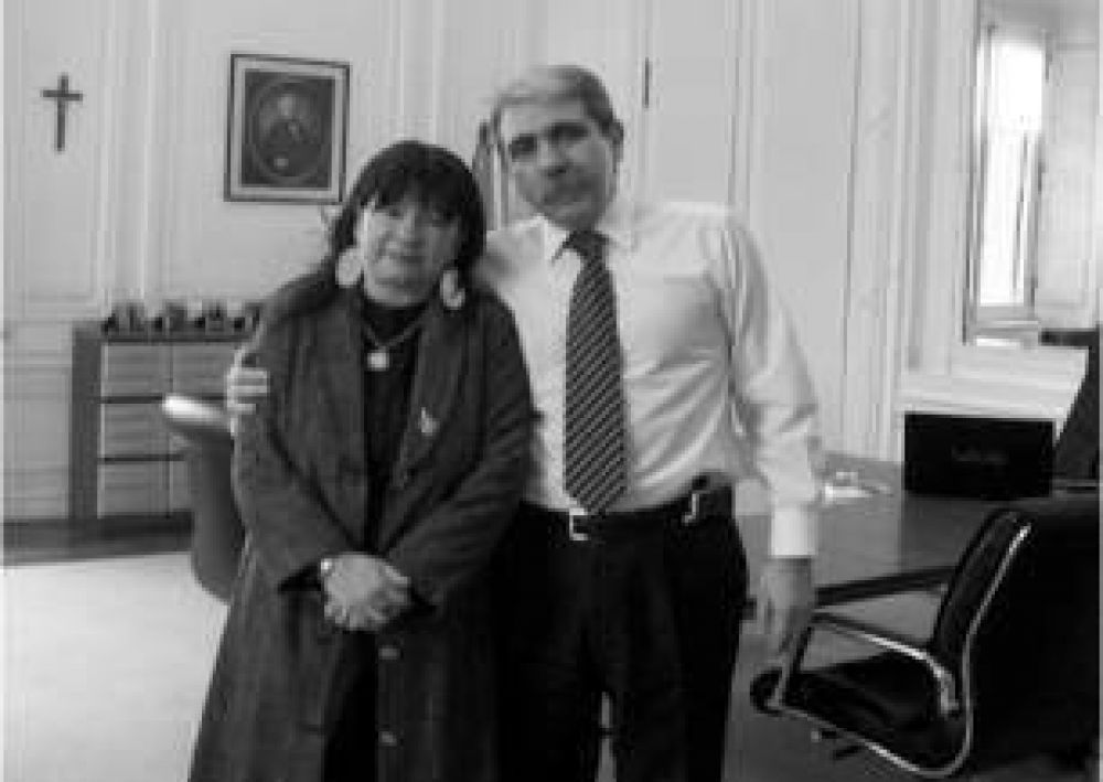 "El FpV Misiones recibi� un contundente respaldo de Cristina", declar� Julia Peri�