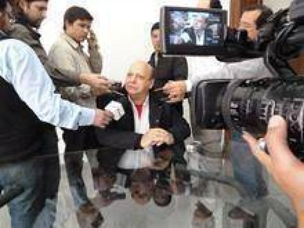 Mart�nez Llano apuesta por Bofill y vaticina un tercer lugar a ECO