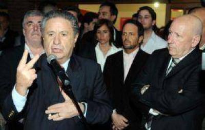Con pol�mica, Duhalde adhiere a la candidatura de Iglesias 