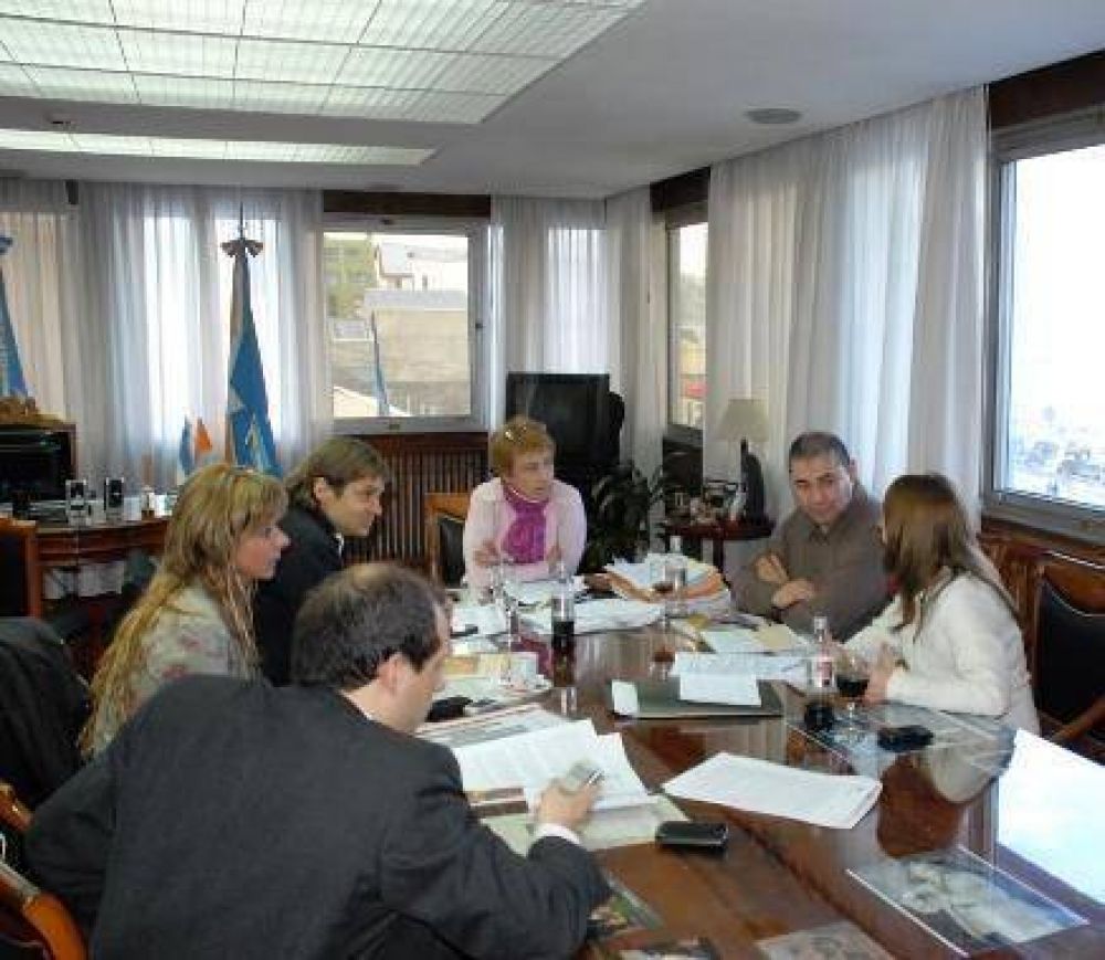 Reapareci� R�os y en reuni�n con Sciurano intent� espantar los fantasmas del ostracismo