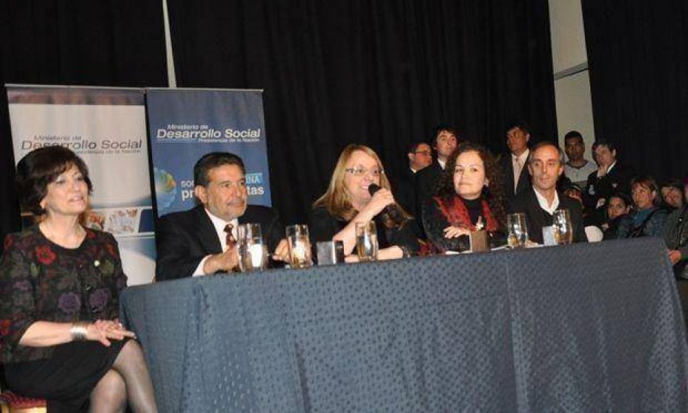 Alicia Kirchner destac� el crecimiento en inversi�n social 
