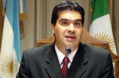 Capitanich respondi� a Nikisch los cuestionamientos al manejo de fondos
