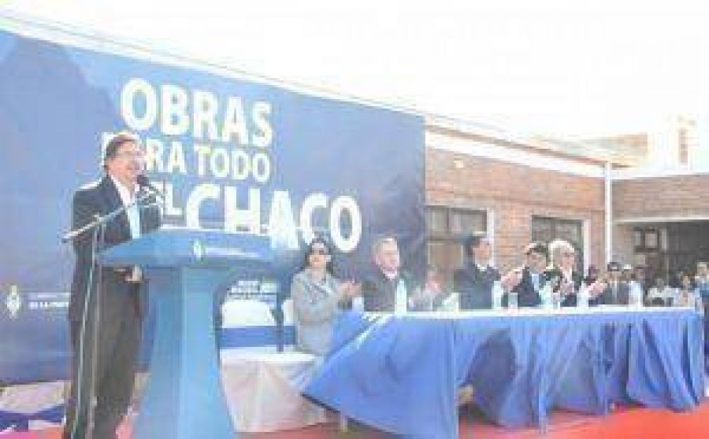 Sileoni valor� la pol�tica educativa provincial