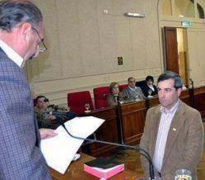 El HCD de Campana realiz� anoche su �nica Sesi�n Ordinaria de agosto