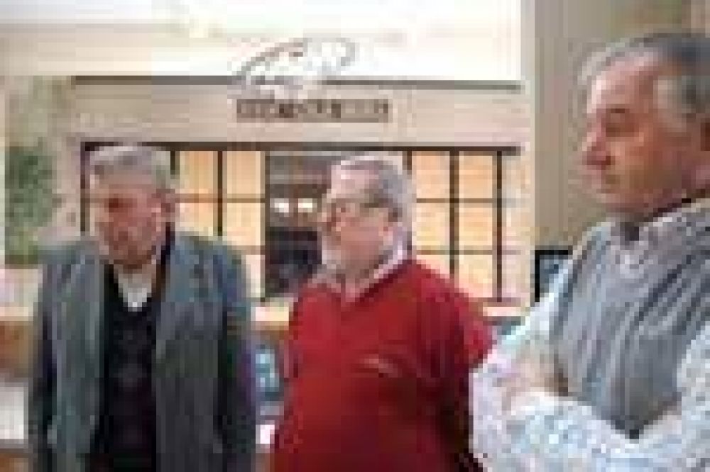 Lanzan proyecto de becas 2011 de apoyo a la producci�n 