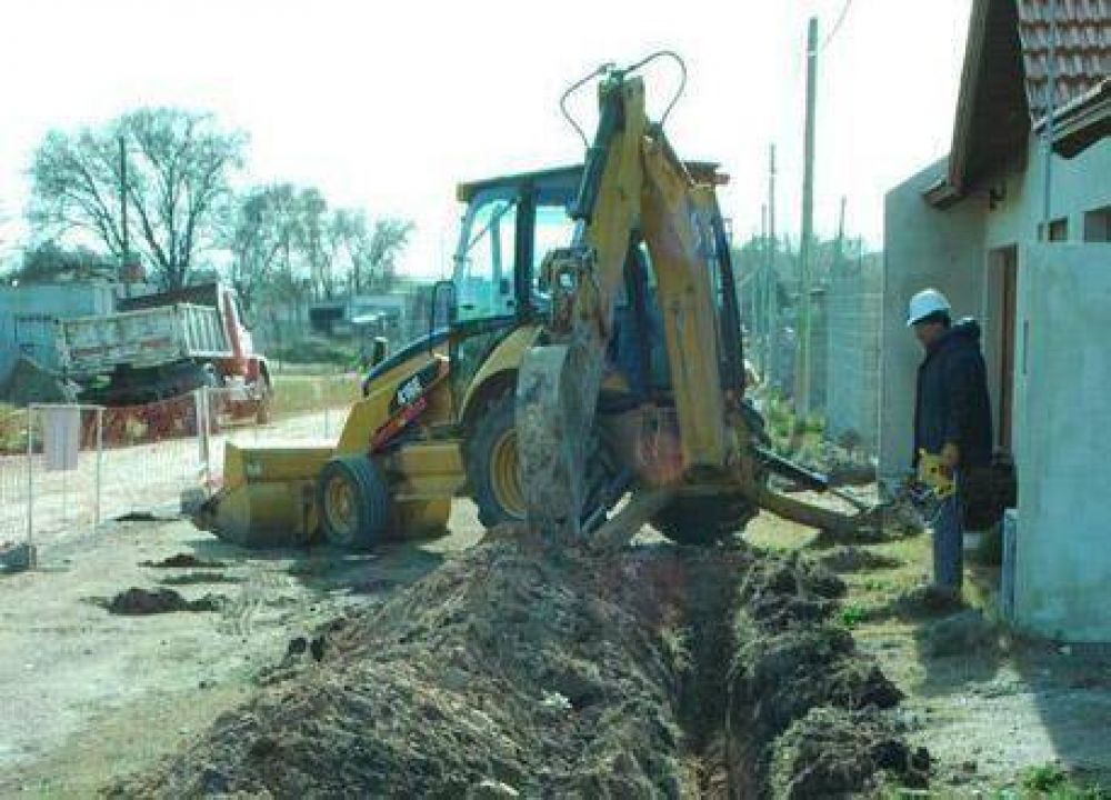 Se inici� la construcci�n de la red de gas en Tiro Federal y Nicol�s Avellaneda 