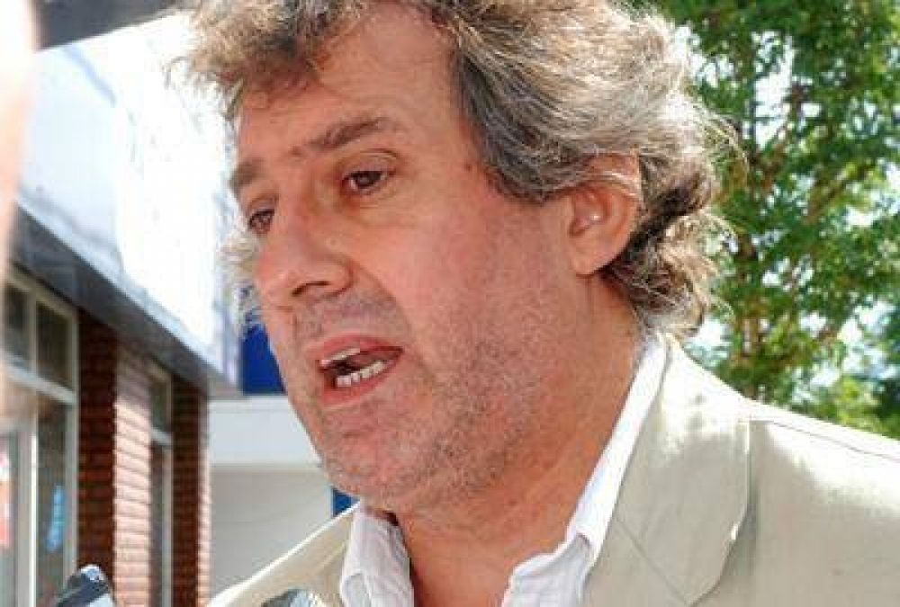 El diputado Peppino dijo que "la sociedad y el gobierno encubren al prostituyente"