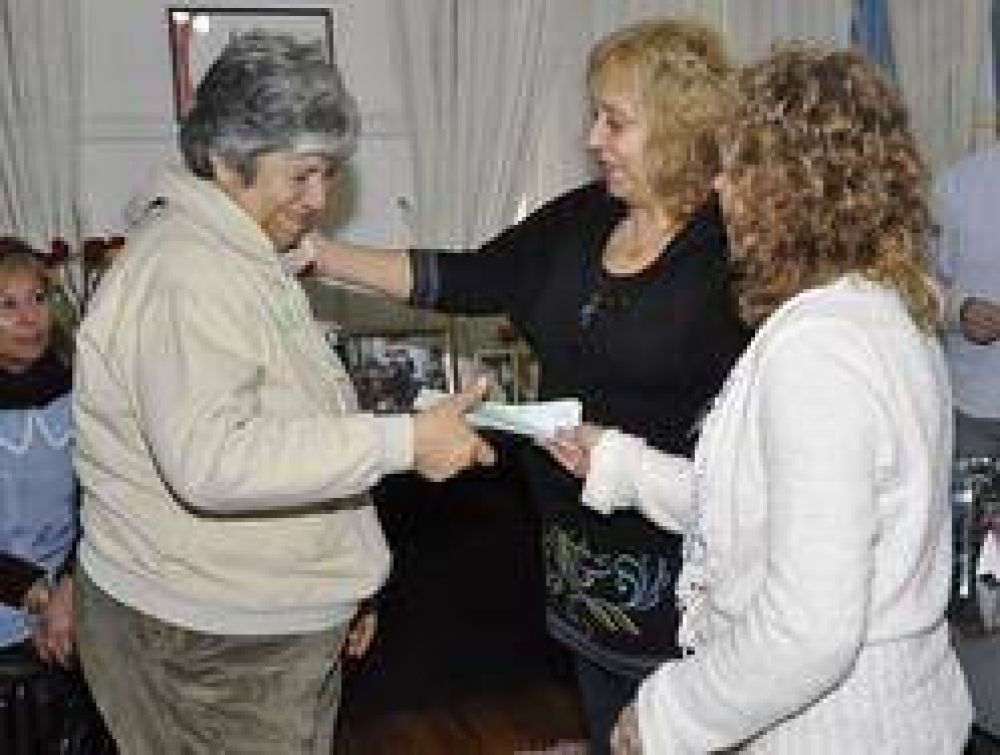 El Municipio realiz� una nueva entrega de subsidios  