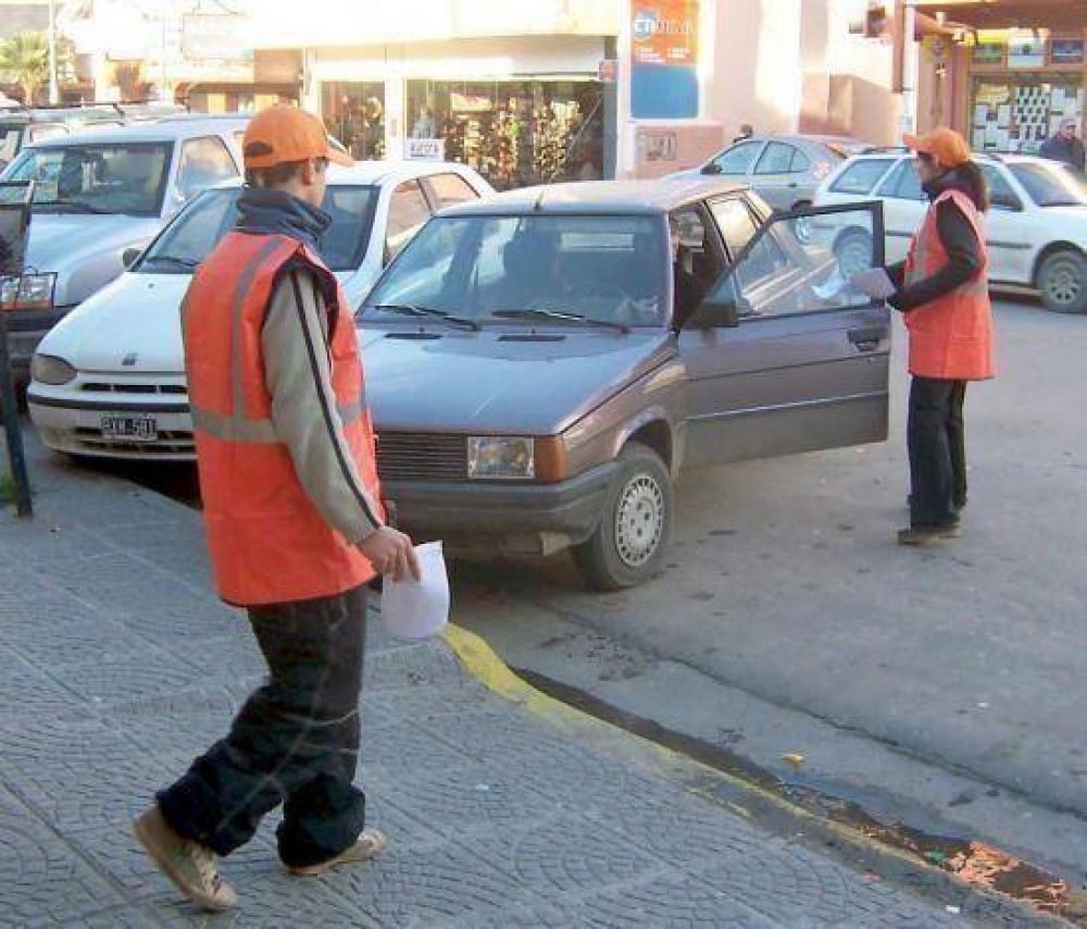 Estudian llevar a 2 pesos la hora de estacionamiento en la zona c�ntrica