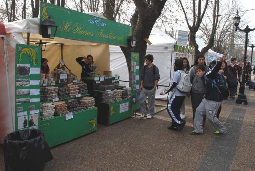 PTE. PER�N - LA FERIA DE LAS COLECTIVIDADES NUEVAMENTE EN GUERNICA