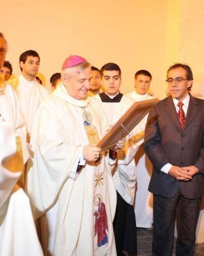 SANDRO GUZMAN ASISTIO A LA CEREMONIA DE INAUGURACION Y CONSAGRACION DEL ALTAR DE LA COCATEDRAL DE ESCOBAR