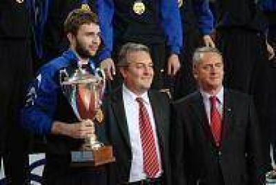 Breitenstein asisti� a la ceremonia de premiaci�n del Mundial Menor Masculino de Voley