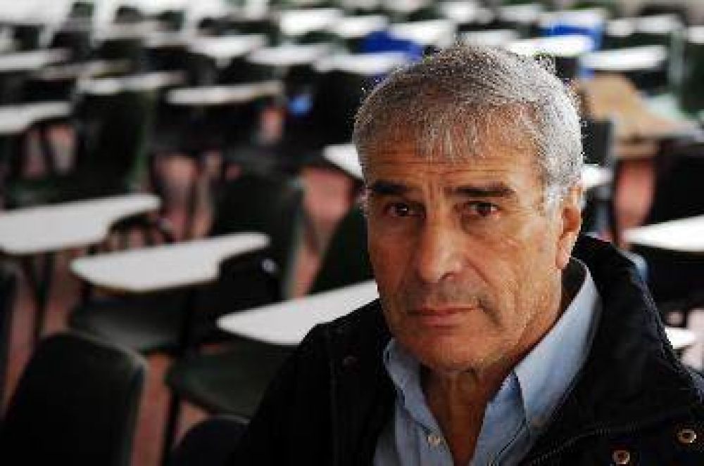 El Curza necesita recursos para pagar a nuevos docentes
