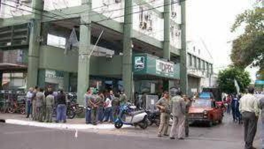 Energ�a: Un ente regulador podr�a controlar el servicio y definir tarifas