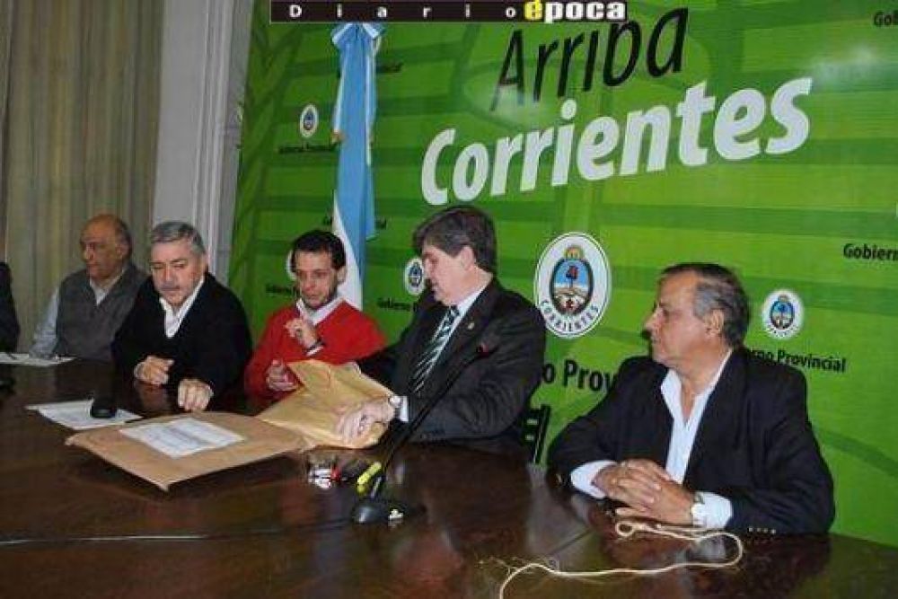 El Gobierno y la CGT dieron otro paso para la construcci�n de 100 viviendas