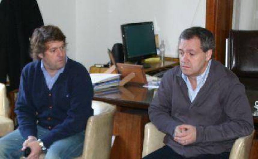 Artime neg� que haya alguna vinculaci�n entre la reformulaci�n de la Escollera Norte y la demora de las pr�rrogas con los clubes
